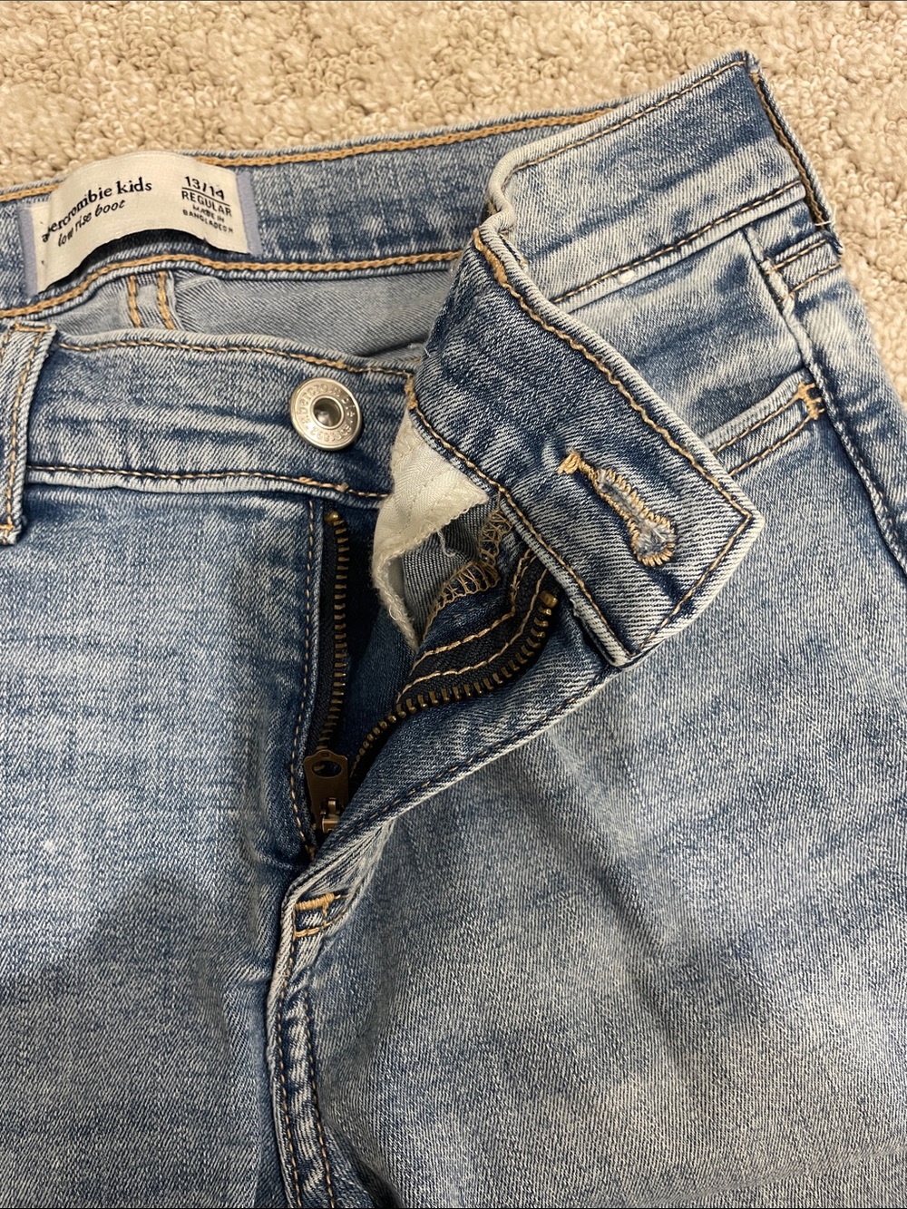 abercrombie kids Light Blue Straight Leg Jeans - Picture 4 of 7